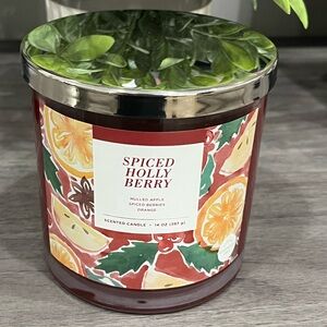 Sonoma Spiced Holly Berry Candle - NEW